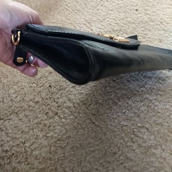 **Final Sale** Monet black and gold wallet - Picture 3 of 8